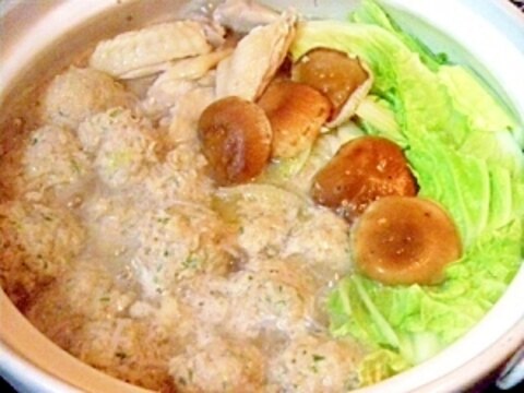 春雨入り肉団子と手羽先の鍋 レシピ 作り方 By 寝虎太郎 楽天レシピ 春雨入り肉団子と手羽先の鍋 レシピ 作り方 By 寝虎太郎 楽天レシピ